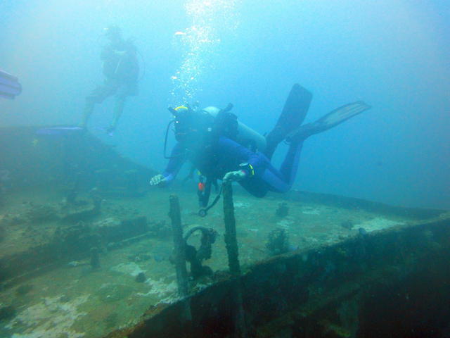 Lapu Lapu Diving Center - Dive Center