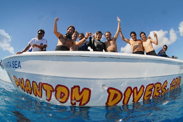 Phantom Divers - Dive Center in Mexico